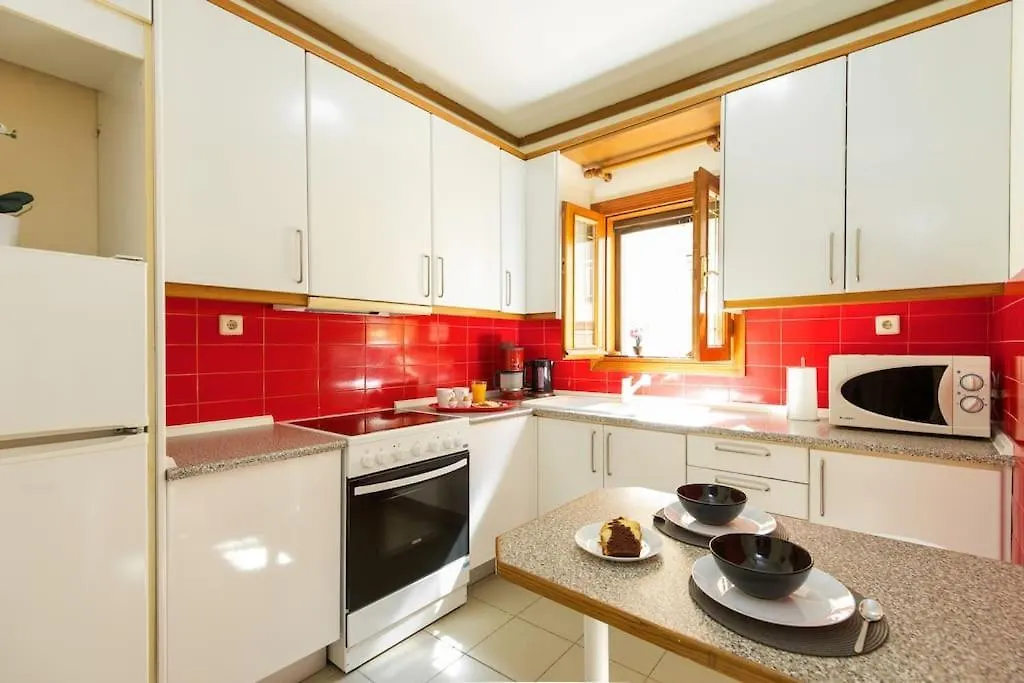 95Sqm 7Min Center 2Bedroom Gas Heating Marble Wc 2 Smarttv Selanik Daire