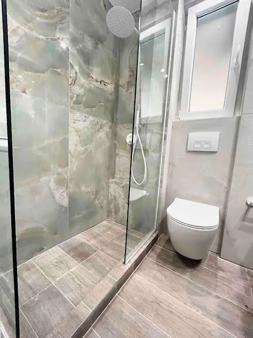 95Sqm 7Min Center 2Bedroom Gas Heating Marble Wc 2 Smarttv Selanik