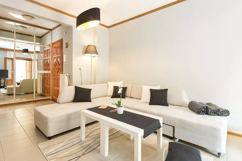 Daire 95Sqm 7Min Center 2Bedroom Gas Heating Marble Wc 2 Smarttv Selanik