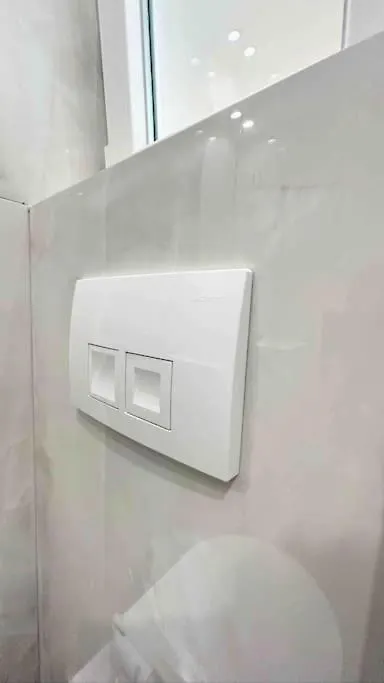 95Sqm 7Min Center 2Bedroom Gas Heating Marble Wc 2 Smarttv Selanik Yunanistan